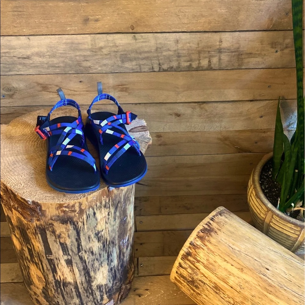 Brand New Chaco Kids size 4